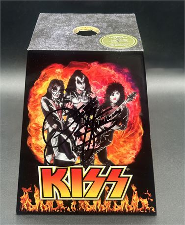 Gene Simmons Auctions - OFFICIAL KISS CREMATION URN